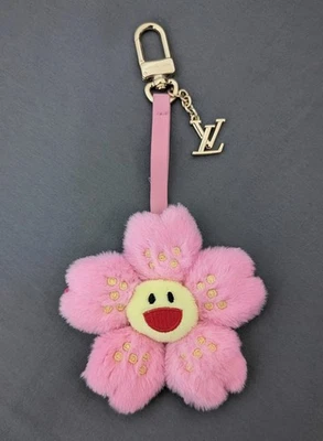 Louis Vuitton × Takashi Murakami Bolso Flor de Cerezo Dije Foto 1 de 4