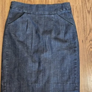 Gonna J.Crew Denim Elasticizzata Lavaggio Scuro Donna Taglia 6 Zip Posteriore Lunghezza Ginocchio - Foto 1 di 10