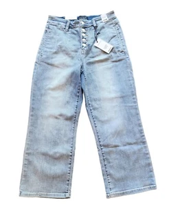 Judy Blue NWT Play It Cool Wide Leg Crop Light Wash Jeans Women's Size 28 - Picture 1 of 9