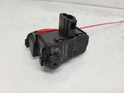 Actuador de bloqueo de puerta de combustible Audi A5 2010-2016 Foto 1 de 3