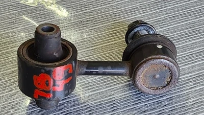 2017-2022 KIA NIRO REAR LEFT DRIVER SIDE SWAY BAR LINK OEM* - Image 1 of 4