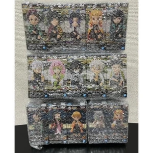 Demon Slayer: Kimetsu No Yaiba World Sammelfigur vor dem Museum A - Bild 1 von 1