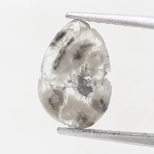 DIAMANTE NATURALE 0,72 ct 12+ mm forma pera colore grigio taglio piatto diamante fantasia - Foto 1 di 13