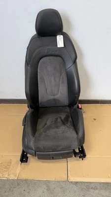 Siege avant droit AUDI TT 2 COUPE PHASE 1 8J8881806TWVZ - Photo 1/4