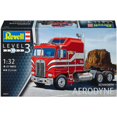 Motrice Camion Kenworth Aerodyne Revell kit montaggio 1:32 - Immagine 1 di 2