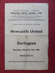 NEWCASTLE U v DARLINGTON | 1944/1945 | WAR LEAGUE CUP QUALIFYING | 17. FEB 1945 - Bild 1 von 3