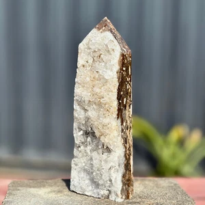 2,75 Pfund natürlicher Achat koexistiert mit weißen Kristallclustern Obelisk Turmspitze - Bild 1 von 16