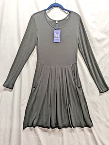 NWT LILBETTER Women Scoop Neck Sleeve Dress Fit/Flare w/Pocket Sz M Black Witchy - Picture 1 of 16