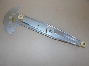 1997-2005 CHEVY VENTURE VAN LH FRONT DOOR WINDOW REGULATOR DORMAN 740-692 NEW - Picture 1 of 4