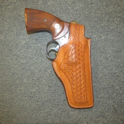 Safariland Lined Holster Colt Trooper MK3 Lawman Python 4" RIGHT NW - Image 1 of 4