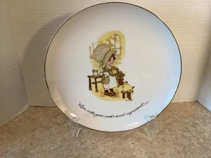 Holly Hobbie 1973 Collector’s Plate, Love is Cook’s Secret Ingredient. - Picture 1 of 4