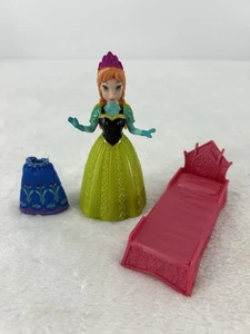 Disney Magiclip Frozen ANNA Figur grün Clip Kleid rosa Bett blau Rock 4er Set - Bild 1 von 8