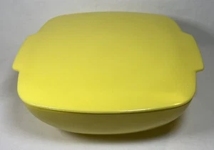 Casseruola hostess con coperchio ciotola piatto vintage gialla PYREX 2,5 qt - Foto 1 di 24