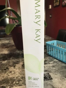 Mary Kay Botanical Effects FRESHEN Formula 2 NIB For Normal Skin 5 Oz - Picture 1 of 1