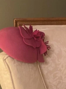 CERISE (BRIGHT PINK) 100% WOOL FELTED OCCASION HAT AMAZING CONDITION - Picture 1 of 11