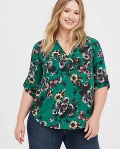 New Torrid Harper 3/4 Roll Tab Sleeve Pullover Blouse Green Floral Plus Size 5 - Picture 1 of 8