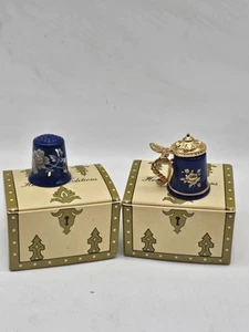 HEIRLOOM EDITIONS THIMBLES (SET OF 2) COBALT BLUE 1983 FLOWER DESIGN AND STEIN - Picture 1 of 11