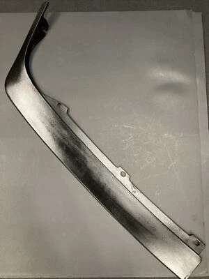 1166959636 Alfa Romeo GTV6 правый передний бампер молдинг - б/у - Изображение 1 из 4