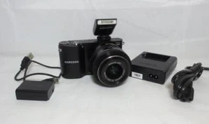 Cámara digital Samsung 20,3 MP sin espejo lente de 20-50 mm - grado A (EV-NX1000BABUS) - Imagen 1 de 6