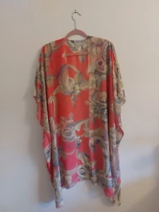 ONE HUNDRED STARS 🌟 THROWOVER Kimono STUNNING Plaster Roses Pink BARGAIN - Picture 1 of 9