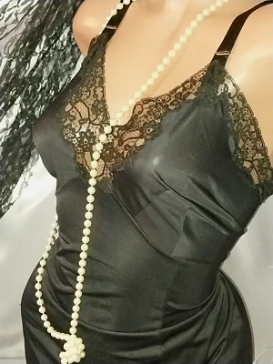 ВИНТАЖНЫЙ НЕЙЛОНА ШЕЛКОВИСТЫЙ СЕРДЦЕ ЦВЕТОК КРУЖЕВА ПЛАТЬЕ СКОЛЬЖЕНИЯ ЛИТОЙ MAGIC WONDERMAID DACRON 40 - Изображение 1 из 4