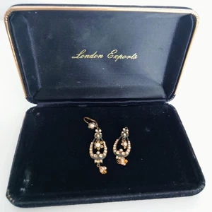 1940s London Exports Vintage Filigree Pearl Drop Earrings (1 Clip Missing) - Picture 1 of 7