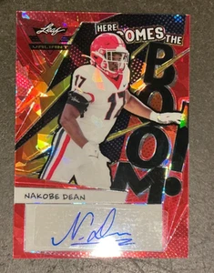 2022 Leaf Valiant FB Nakobe Dean Here Comes the Boom Auto #2/4 Phila Eagles - Bild 1 von 4