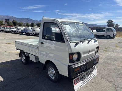 1991 Mitsubishi Minicab 4WD - Image 1 of 4