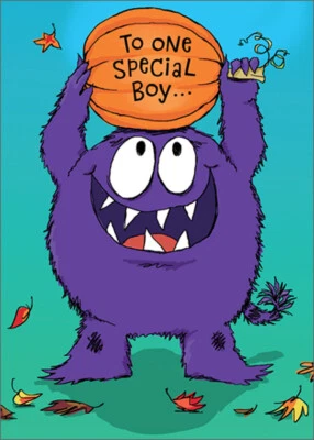 Tarjeta de Halloween de monstruo púrpura sosteniendo calabaza sobre la cabeza para niño especial Foto 1 de 2