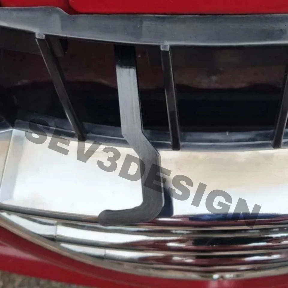 Alfa Romeo 159 / Brera bonnet opening lever - Image 1 of 1