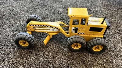 Vintage Tonka Yellow Pressed Metal Toy Construction Road Grader - 18” - Image 1 of 4