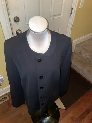 Pendleton Women's 5 Button Blazer Jacket Size 12 Black 100% Polyester Suit Coat - Image 1 of 4