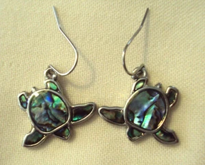 SILVER TONE AND ABALONE TURTLE DANGLE PIERCED EARRINGS T251 - Picture 1 of 3