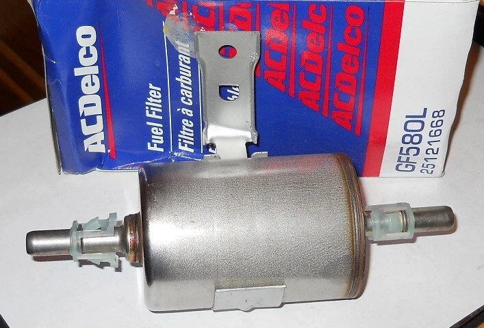 Filtro de combustible Chevrolet Beretta Corsica 1990-92 GF580L nuevo de lote Foto 1 de 1