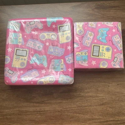 粉色玩家女孩甜点盘和餐巾纸生日派对蛋糕32人 — 第 1/4 张图片