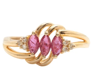 14K massiver Gelbgold 0,35 kt natürlicher roter Rubin und im Labor gezüchteter Daimond Damenring - Bild 1 von 5