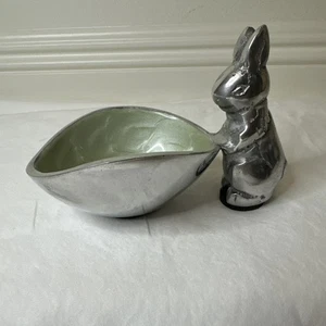 Zinn Hase grün mit Emaille Schmuck Schmuck Bonboniere - Bild 1 von 9