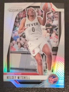 Tarjeta Kelsey Mitchell #64 Silver Prizm 2024-25 Panini Prizm WNBA Indiana Fever - Imagen 1 de 3