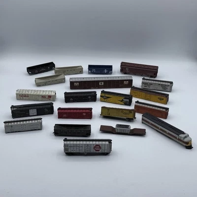 N Scale Lot of 20 Freight Cars Bachmann Mantua Lackawanna Parts Missing/Broken - Image 1 of 4