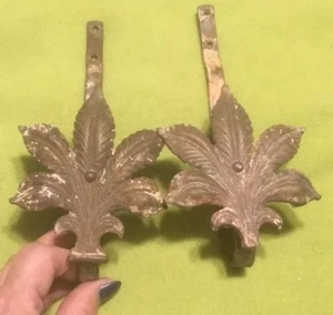 Vintage ~ Curtain / Drapery Tiebacks ~ Metal ~ Leaf - Picture 1 of 10