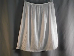 Vanity Fair Half Slip Large Women's White Size Large 22" Long with Side Slit - Picture 1 of 9
