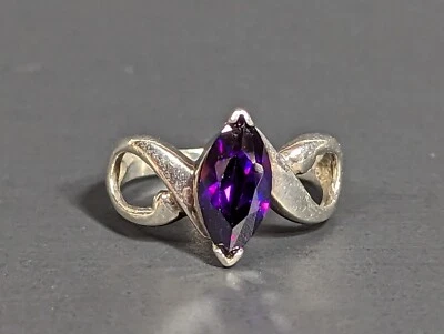925 Sterling Silver Lab Amethyst Ring Size 8.25 - Image 1 of 4