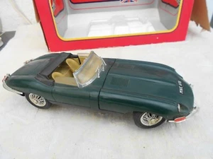 POLISTIL MODEL CAR - JAGUAR Mk. 2 / E type SUPERCAR 1 : 16 SCALE - Picture 1 of 6