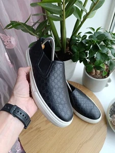 GUCCI LEATHER SIGNATURE SLIP-ON BLACK MONOGRAM - Picture 1 of 22