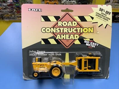 TRACTOR ERTL JOHN DEERE 5020 CON DISCO “NUEVO” Foto 1 de 4