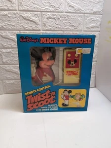 Walt Disney Mickey Mouse Twist N Scoot Remote Control Gordy New Gioco Roma RARO - Picture 1 of 15