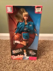 Vintage 1998 Mattel Detroit Pistons NBA Barbie Puppe - Bild 1 von 6