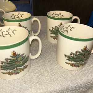 VTG Spode Christmas Tree S3324 Coffee/Tea  Mug /Cup - Made in England.  Set Of 4 - Picture 1 of 6