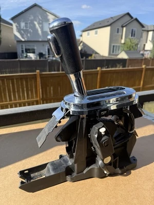 04-08 Ford F150 2006-2008 Lincoln Mark LT Floor Shifter Assembly Leather OEM - Image 1 of 4