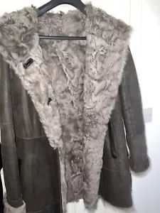 Yves Salomon lambskin Coat With Hood Size 38/ UK Size 10 - Picture 1 of 12
